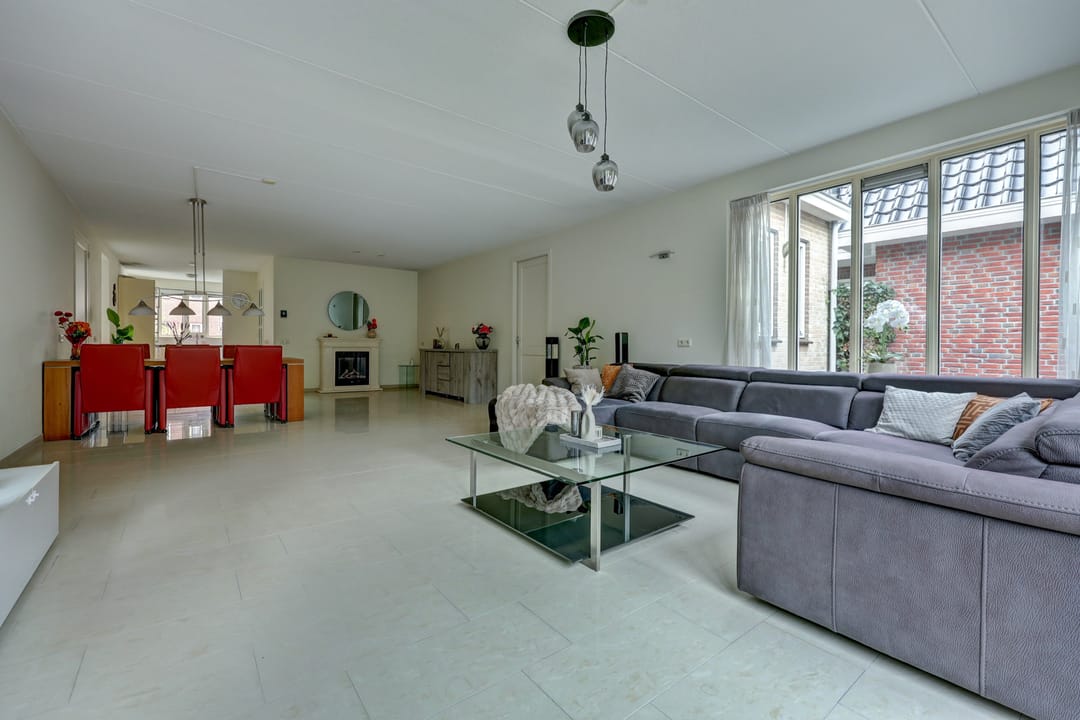 Photo 13 of Zwanebloem 47