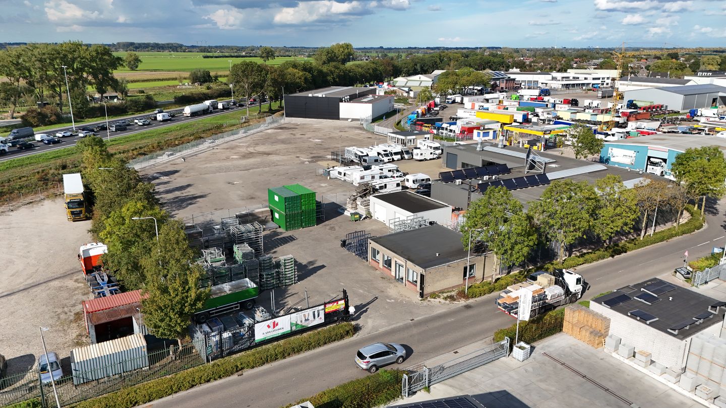 View photo 3 of Steenstraat 2