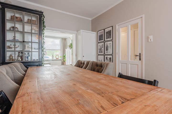 Foto 22 van Voorstraat 154