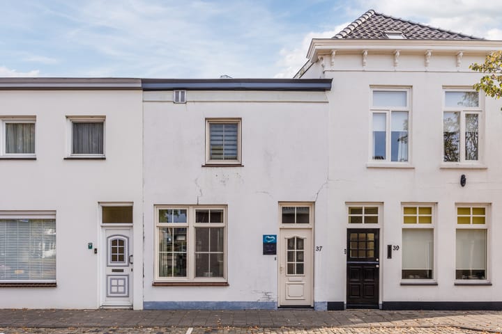 Photo 9 of Kerkstraat 37