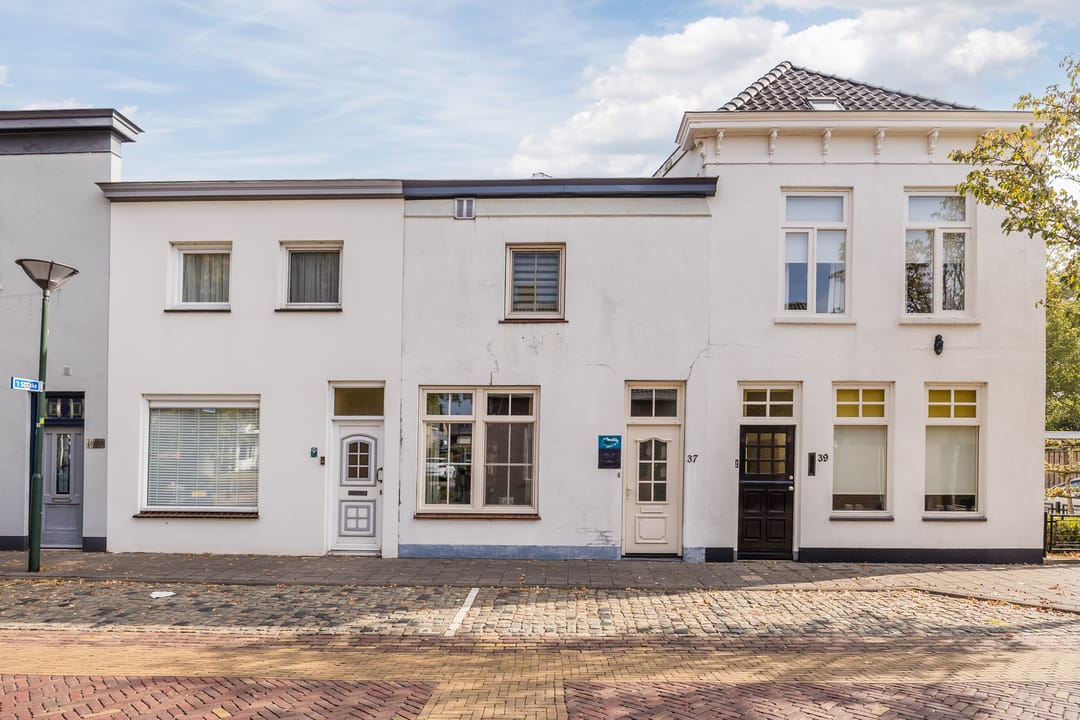 Photo 1 of Kerkstraat 37
