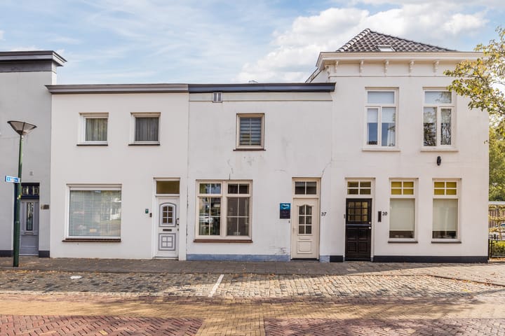 Photo 1 of Kerkstraat 37