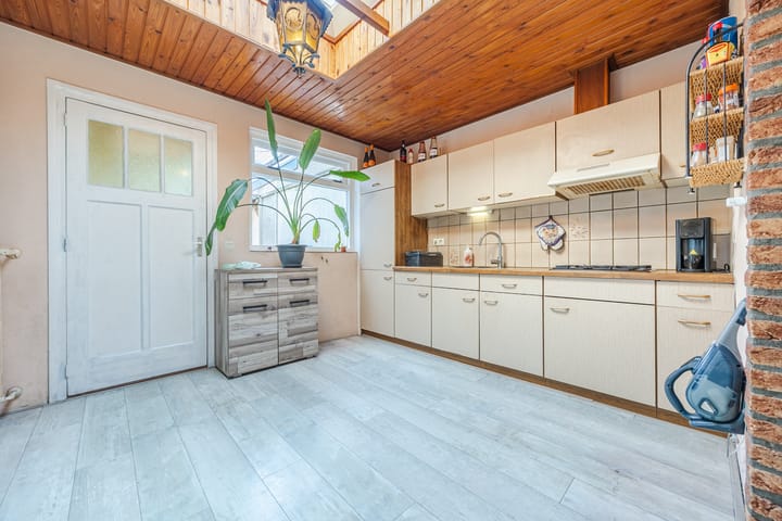 Photo 17 of Kerkstraat 37