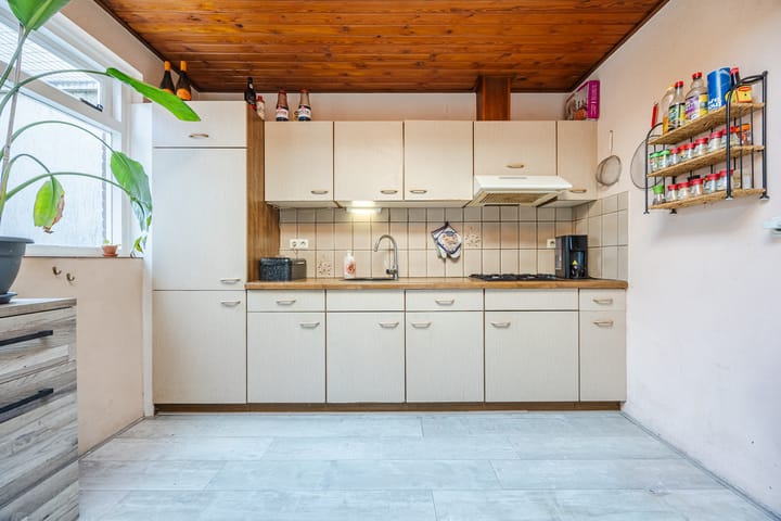 Photo 18 of Kerkstraat 37