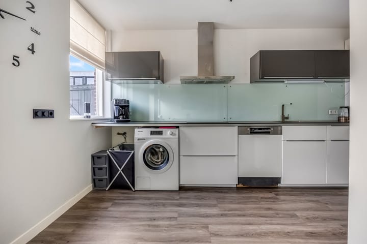 Photo 7 of Lunenburg 196