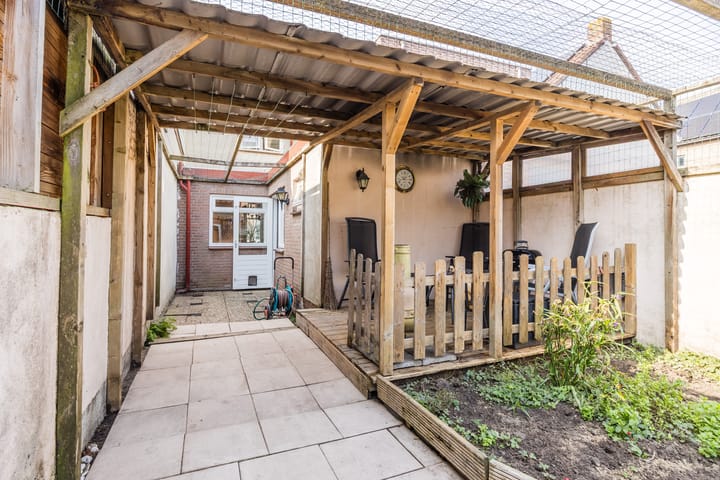 Photo 40 of Kerkstraat 37