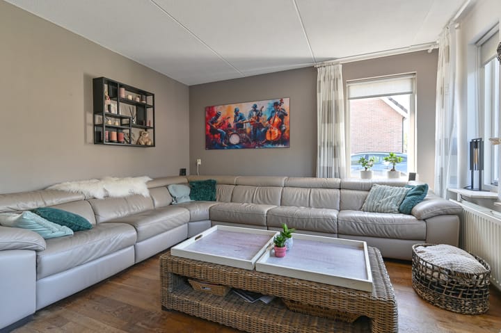 Foto 14 van Purperreiger 21