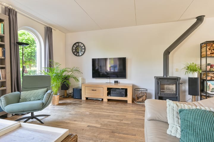 Foto 17 van Purperreiger 21