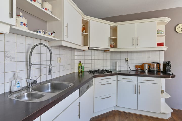 Foto 28 van Purperreiger 21