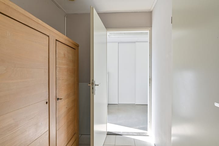 Foto 32 van Purperreiger 21