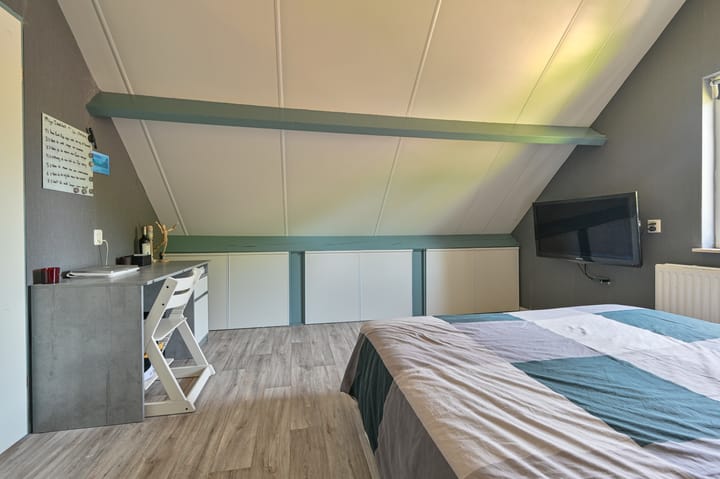 Foto 57 van Purperreiger 21