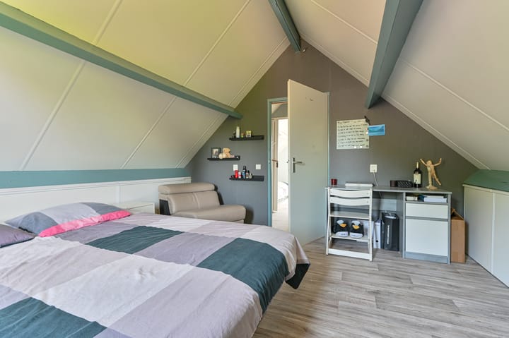 Foto 59 van Purperreiger 21