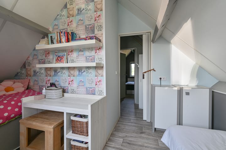 Foto 64 van Purperreiger 21