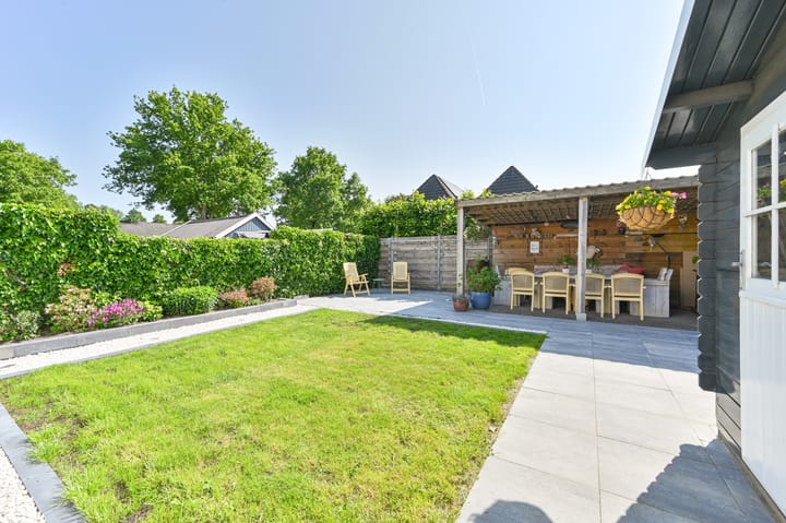 Foto 68 van Purperreiger 21