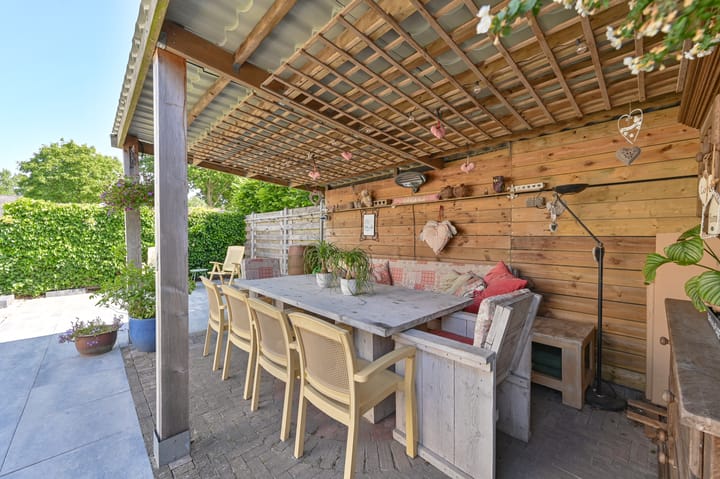 Foto 70 van Purperreiger 21