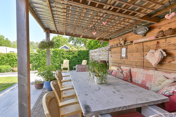 Foto 71 van Purperreiger 21