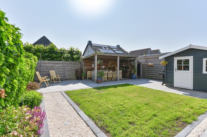 Foto 81 van Purperreiger 21