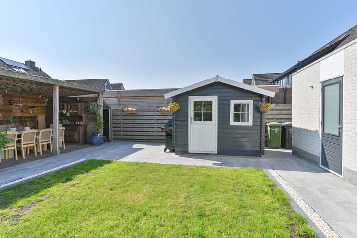 Foto 82 van Purperreiger 21