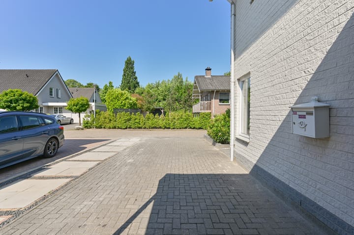 Foto 86 van Purperreiger 21