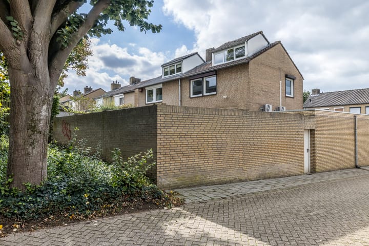 Foto 33 van Tuinstraat 14