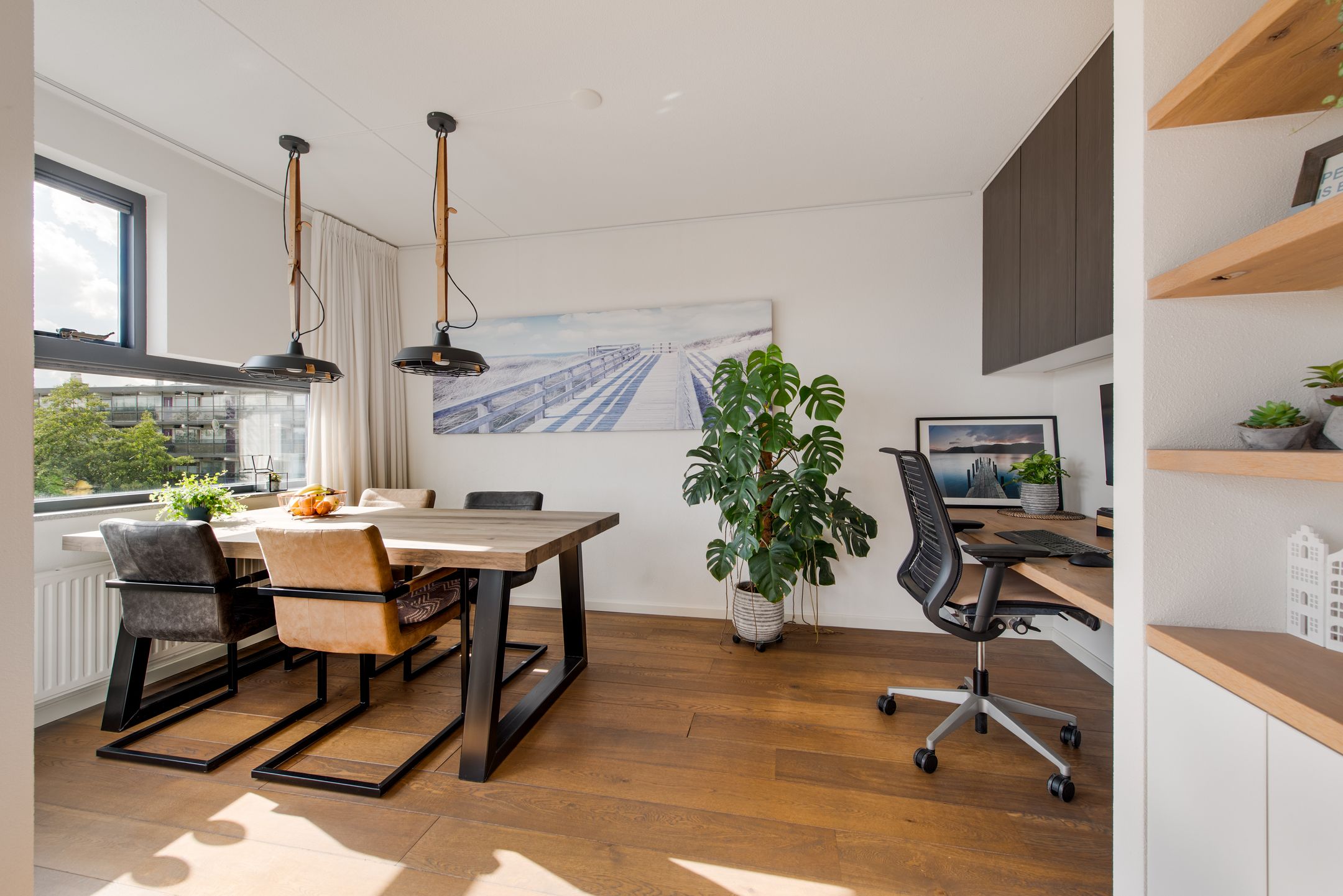 Foto 9 van Leonardo da Vinciplein 104