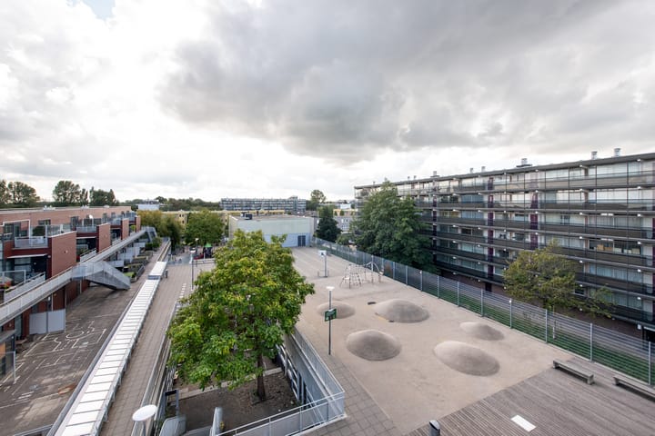 Foto 18 van Leonardo da Vinciplein 104