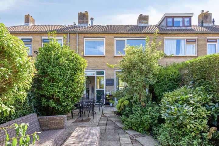 Foto 25 van Albertine Agneslaan 13