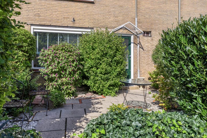 Foto 27 van Albertine Agneslaan 13