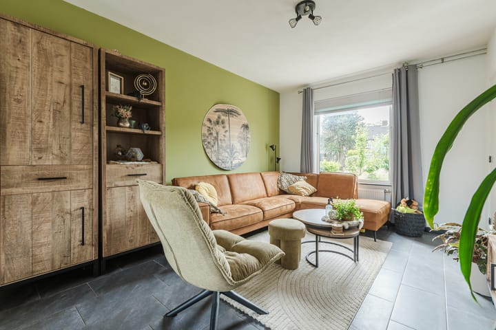 Photo 9 of Bisonstraat 104