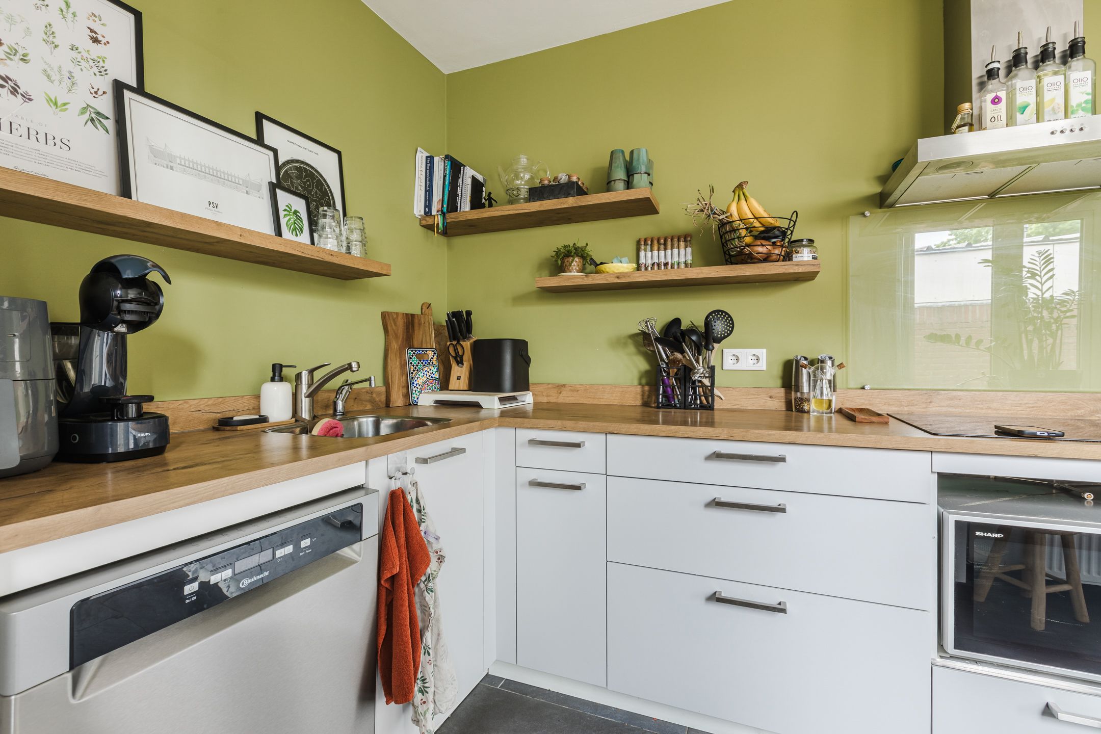 Foto 15 van Bisonstraat 104