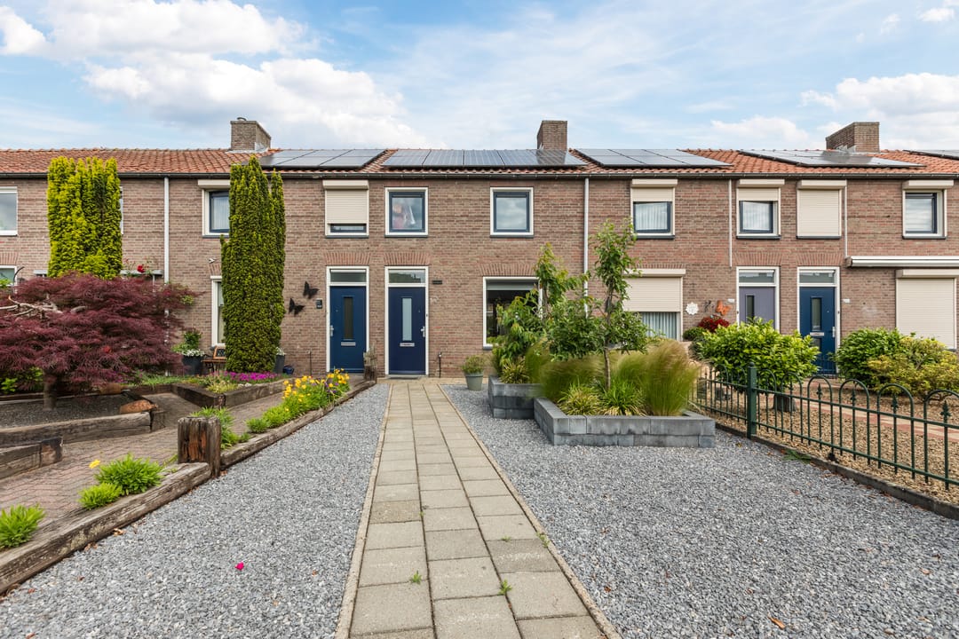 Foto 43 van Bisonstraat 104