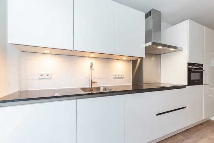 Photo 4 of Daniël Stalpertstraat 42-H