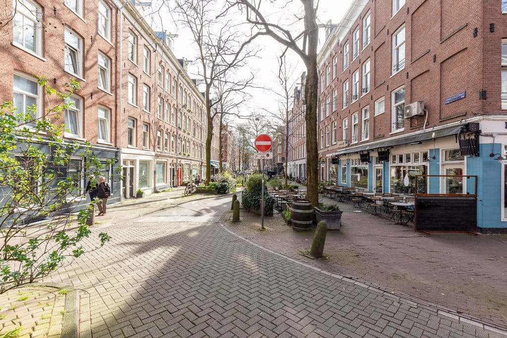 Photo 16 of Daniël Stalpertstraat 42-H