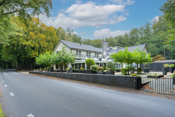 Apeldoornseweg 30, Hoenderloo (Gem. Apeldoorn)