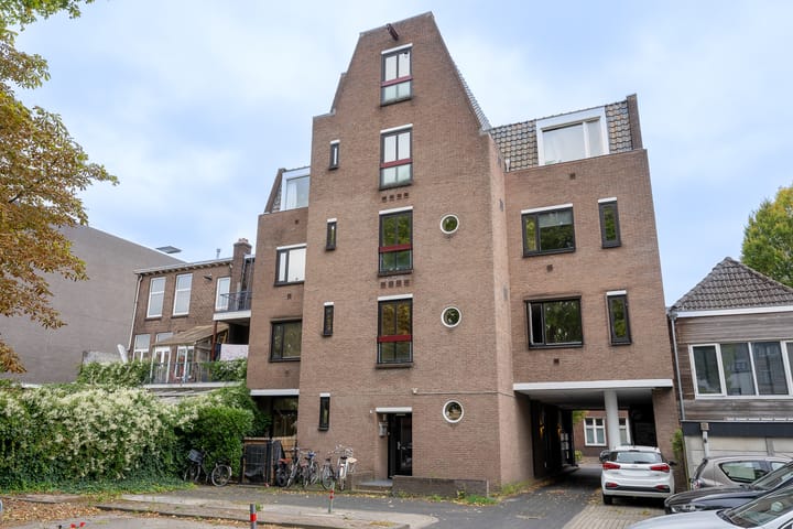 Foto 16 van Meerten Verhoffstraat 11-D11