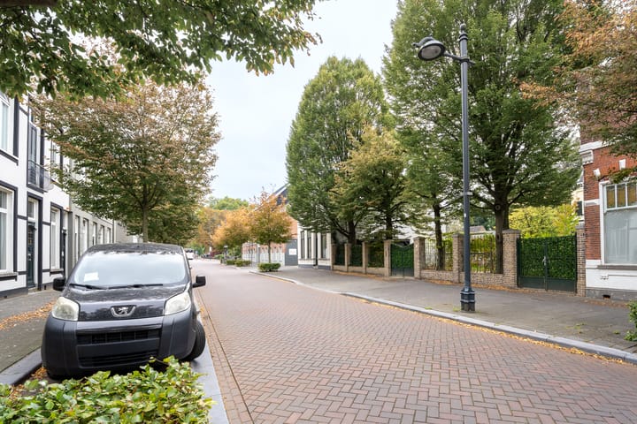 Foto 18 van Meerten Verhoffstraat 11-D11