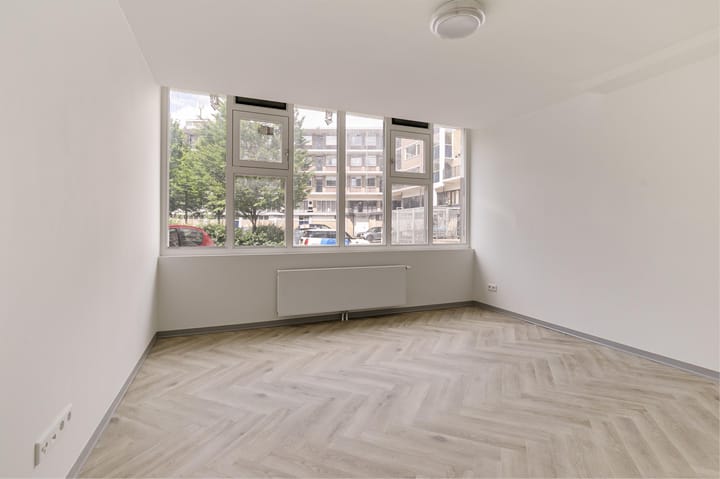 Foto 11 van Detmoldstraat 3