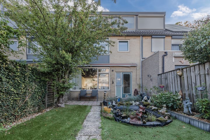 Photo 36 of Estersveldlaan 71