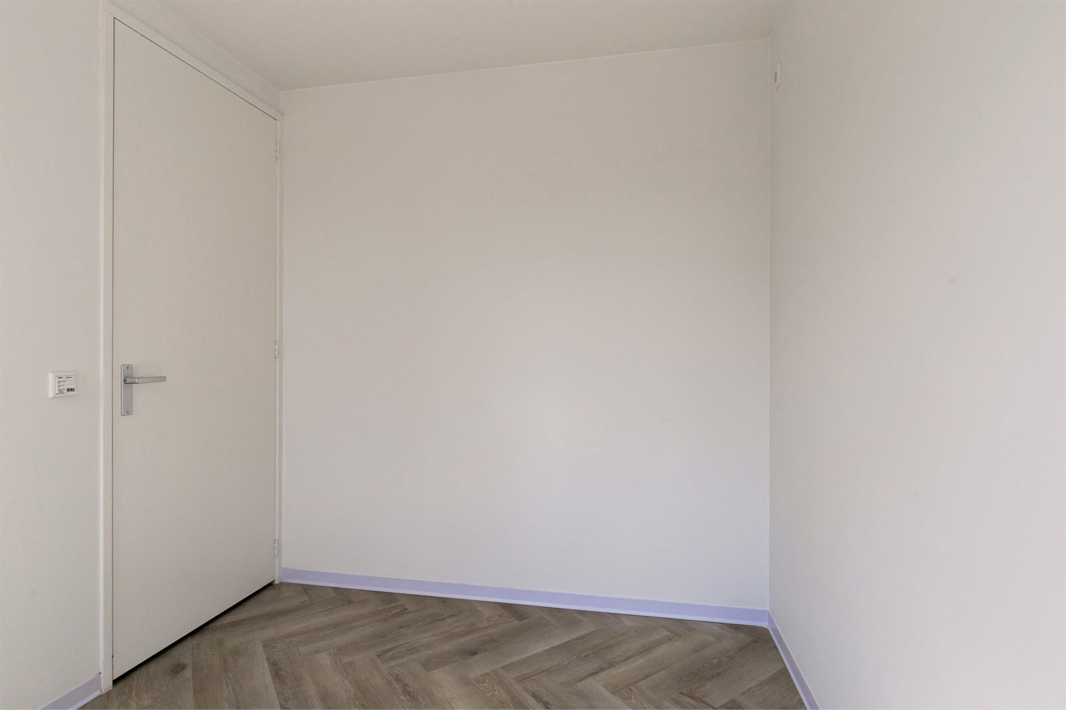 Photo 12 of Detmoldstraat 1