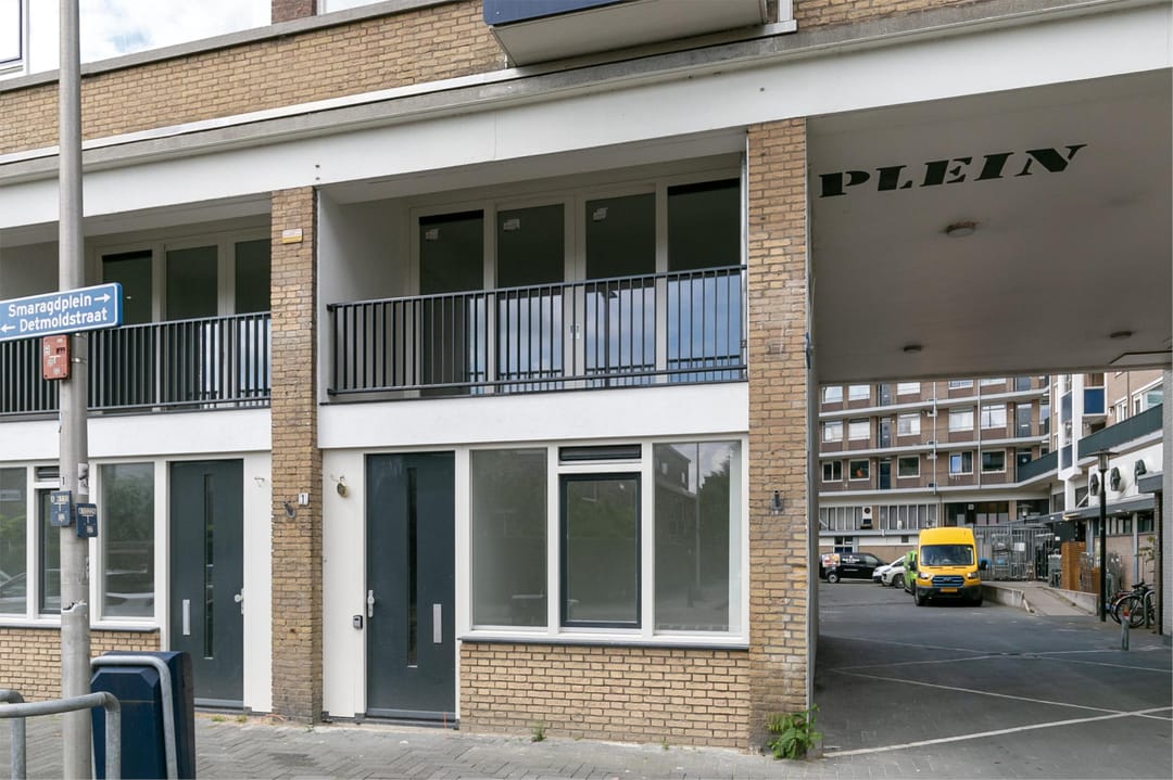 Photo 26 of Detmoldstraat 1