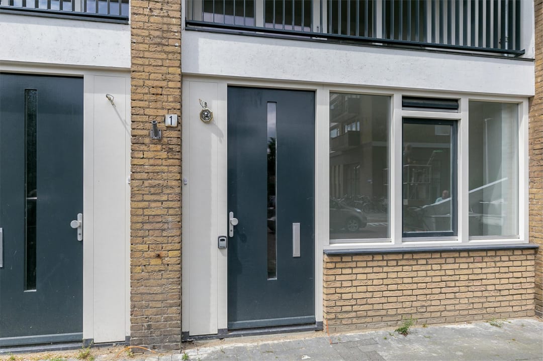 Photo 28 of Detmoldstraat 1