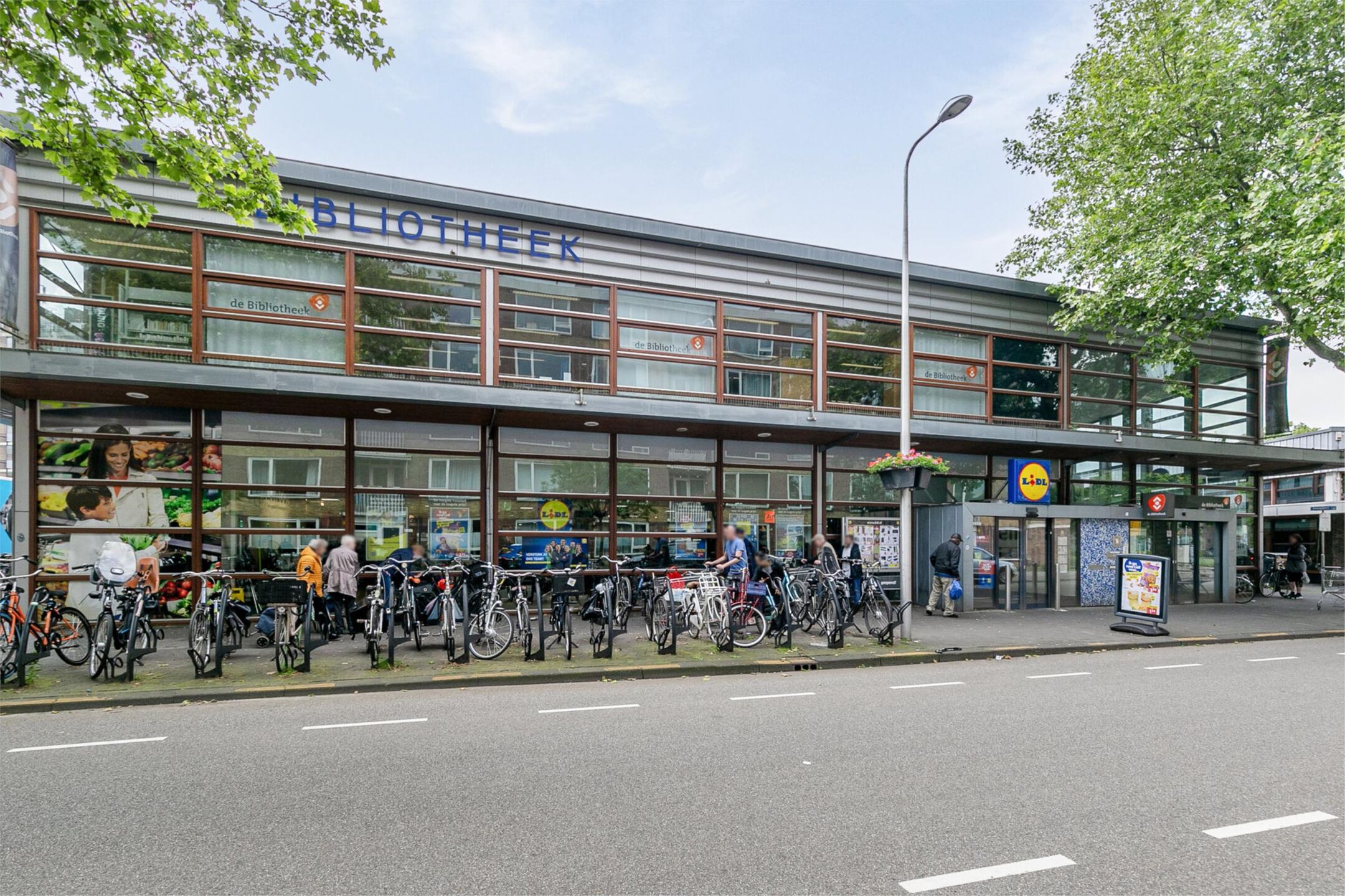 Photo 33 of Detmoldstraat 1