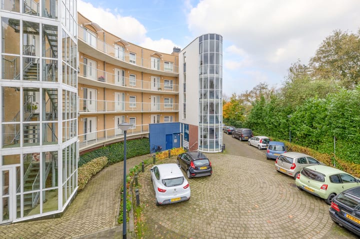 Photo 20 of Hendrikus Chabotstraat 100