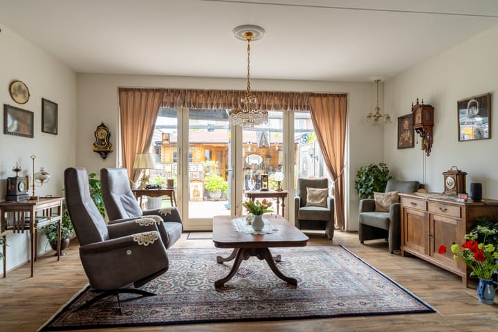 Photo 17 of Paardebloem 12