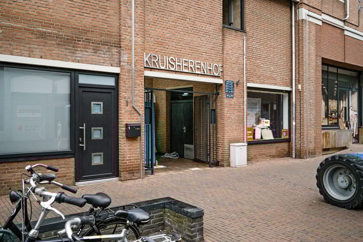 Photo 2 of Kruisherenstraat 301