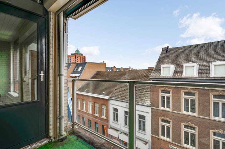 Foto 12 van Kruisherenstraat 301