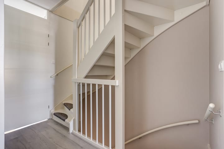 Foto 8 van Edgar du Perronstraat 15