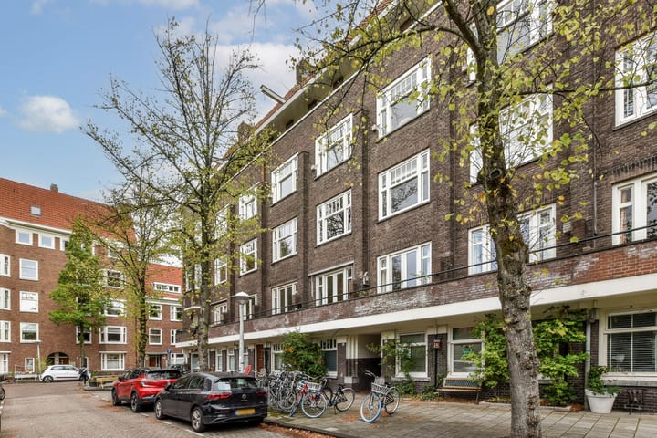 Photo 13 of Donarstraat 3-3