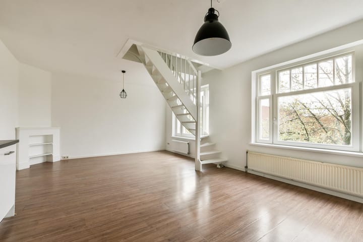 Photo 2 of Donarstraat 3-3