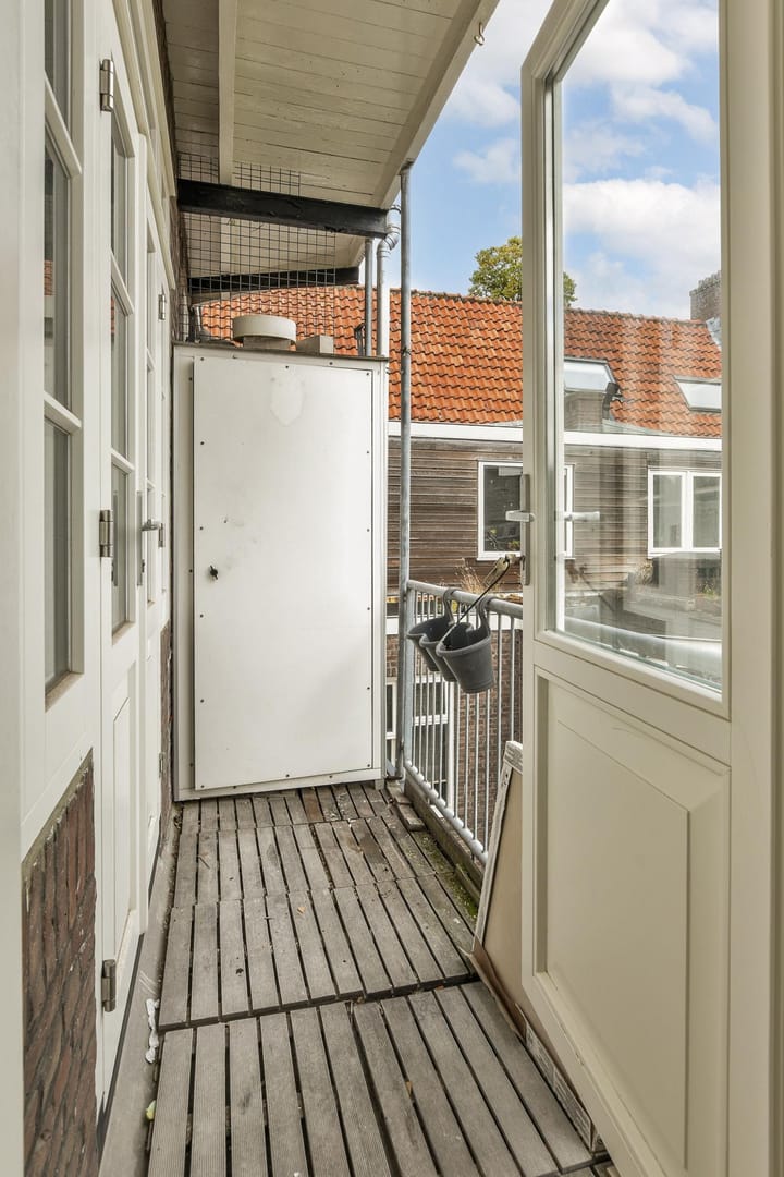 Photo 10 of Donarstraat 3-3